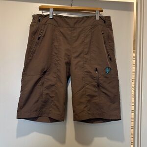 Fox Women's Cargo Shorts in Brown